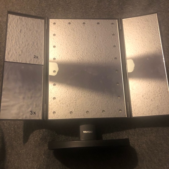 Vivitar LED vanity mirror - Picture 5 of 5